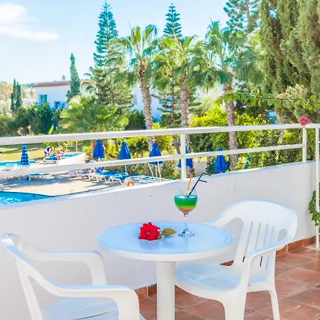Andreotis Apts Отель 2*