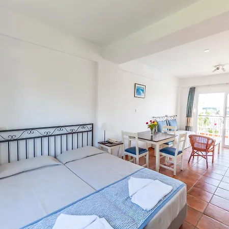 Отель Andreotis Apts Протарас